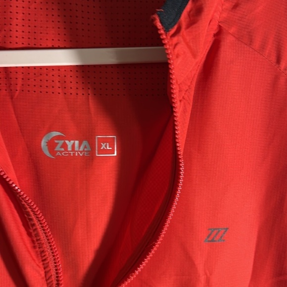 Zyia active Men’s XL red speed jacket - Picture 6 of 8